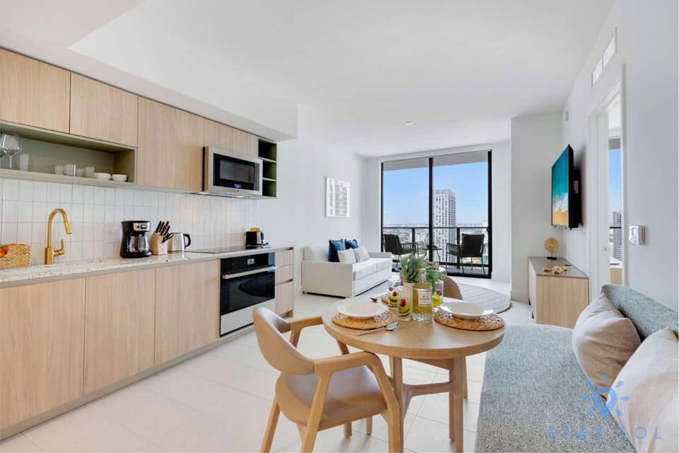 Kitchen or kitchenette, Living room, Dining area