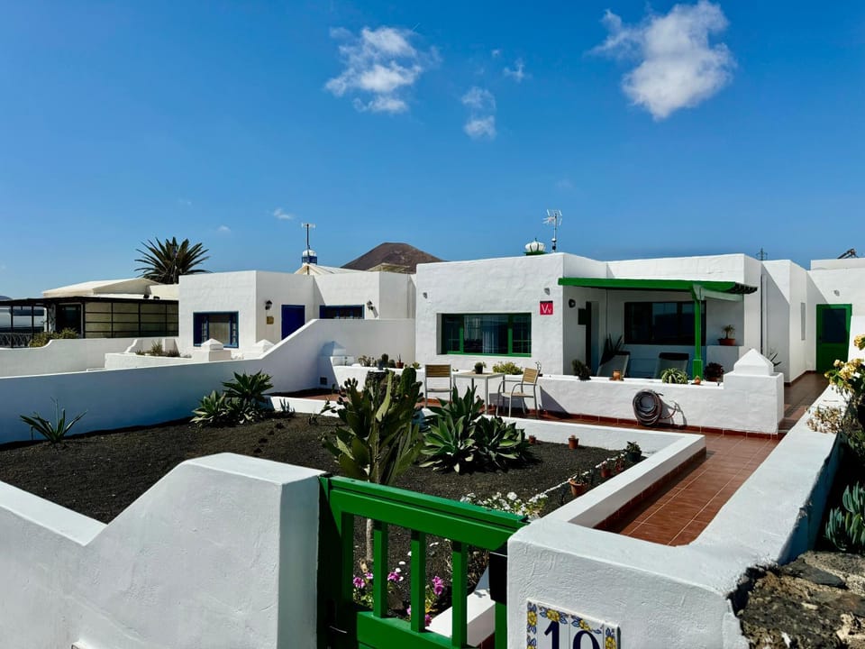 Casa Riadero by Vulcano Homes House in Isla de Lanzarote