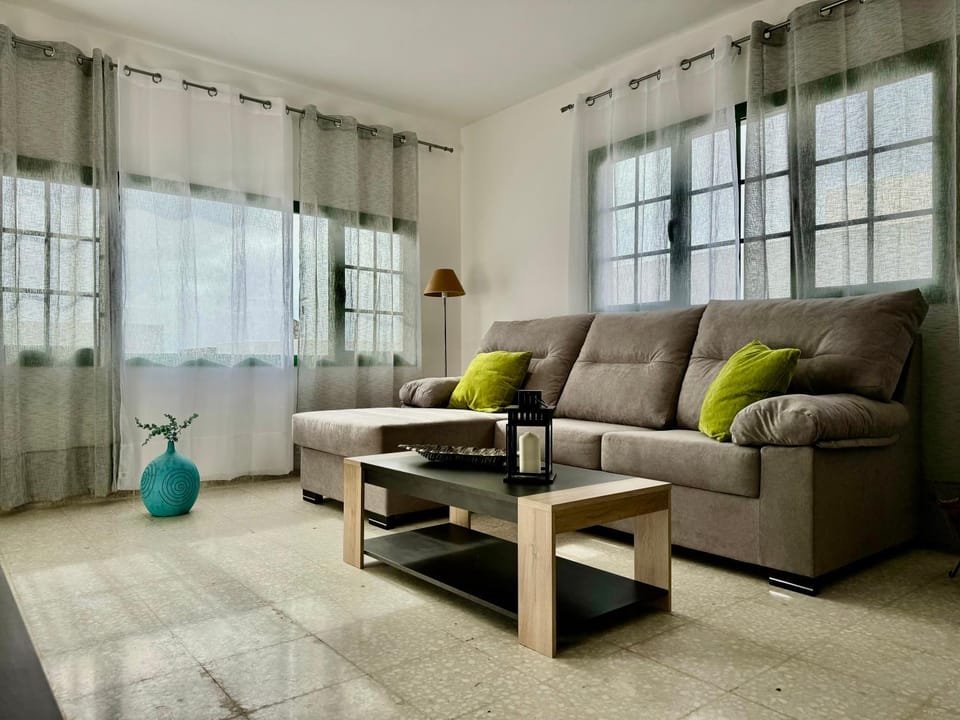 Casa Riadero by Vulcano Homes House in Isla de Lanzarote