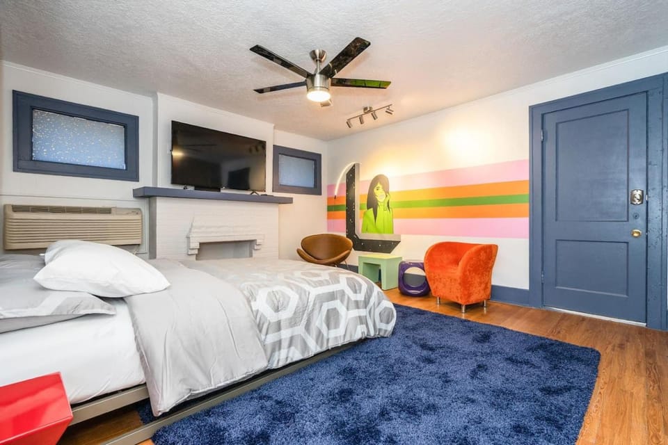 Mural studio-near Plaza District Apartment in Oklahoma City