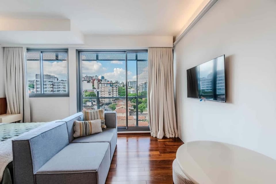 Studio in Pinheiros with Pool & Coworking House in Sao Paulo City