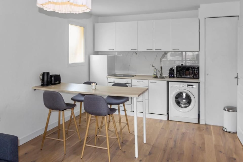 Le Prince - Quiet - Parking - Hypercenter - AC Apartment in Cannes