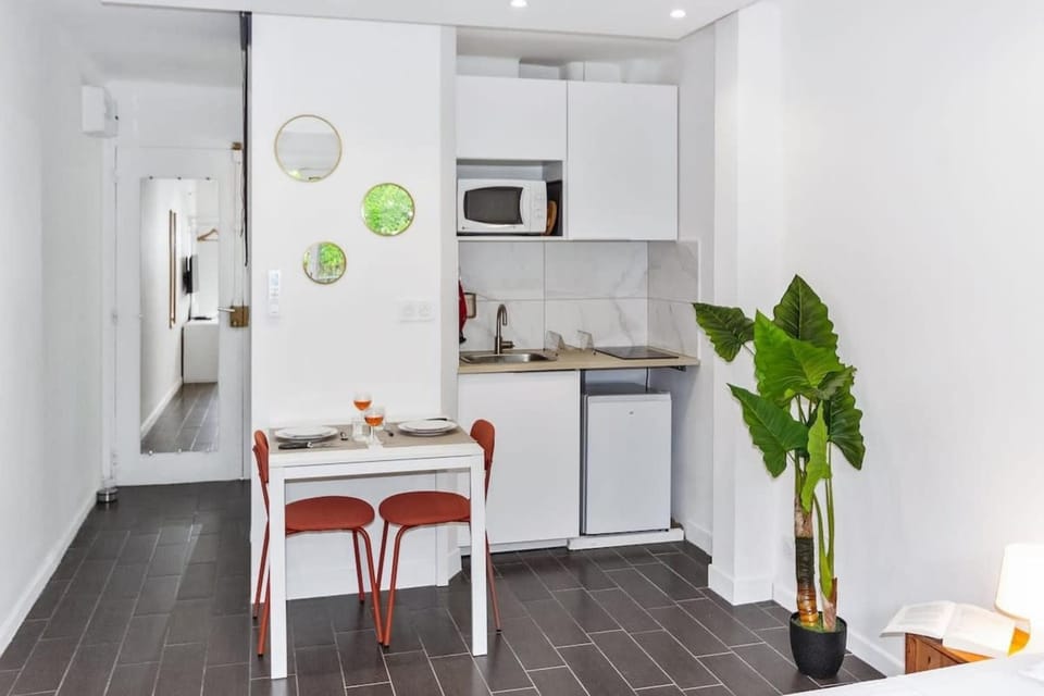 L'Emeraude - Calm - Beach - WIFI Apartment in Antibes