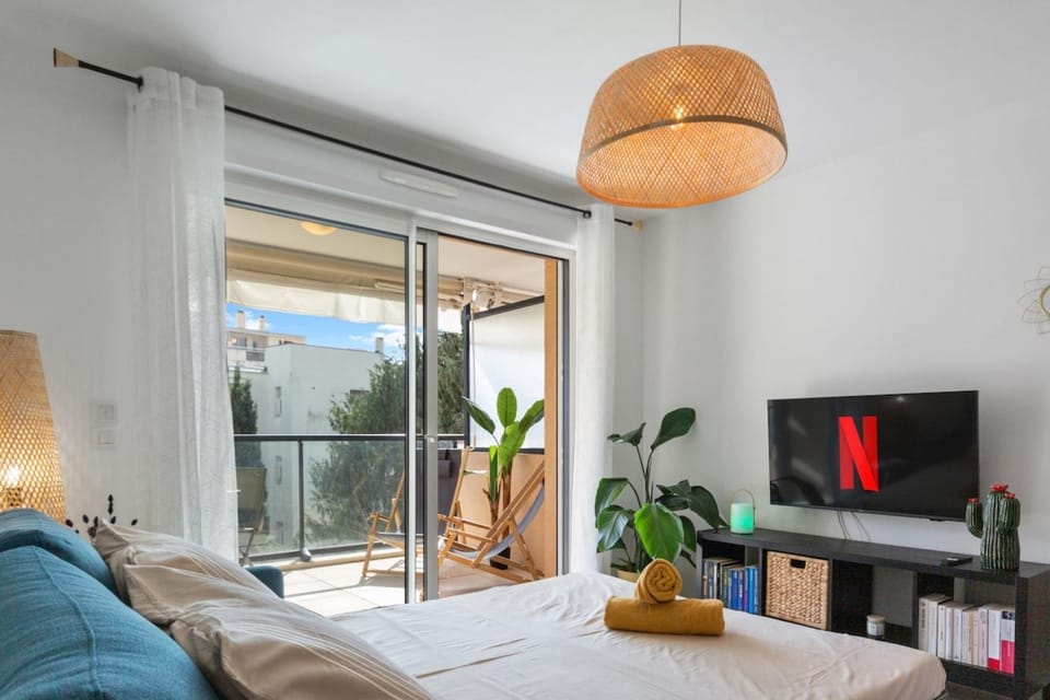 L'Eden - Quiet - Parking - WIFI - Beach Apartment in Antibes