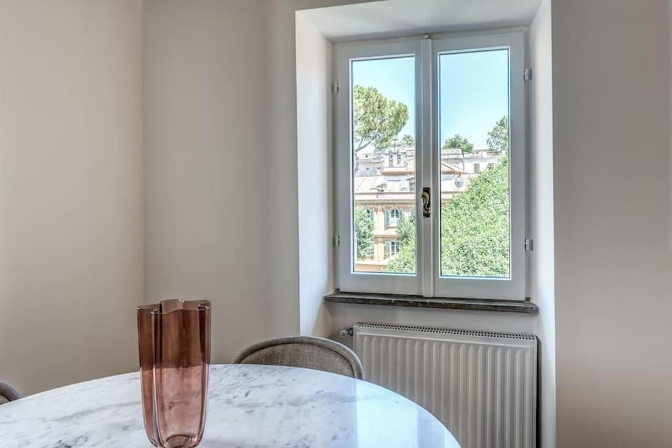 Cisterna 9 Apartment in Rome