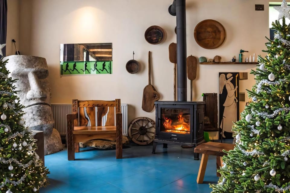 Living room, fireplace