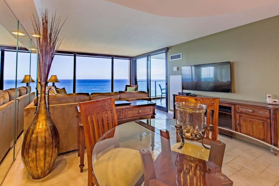 TV and multimedia, Dining area, Sea view