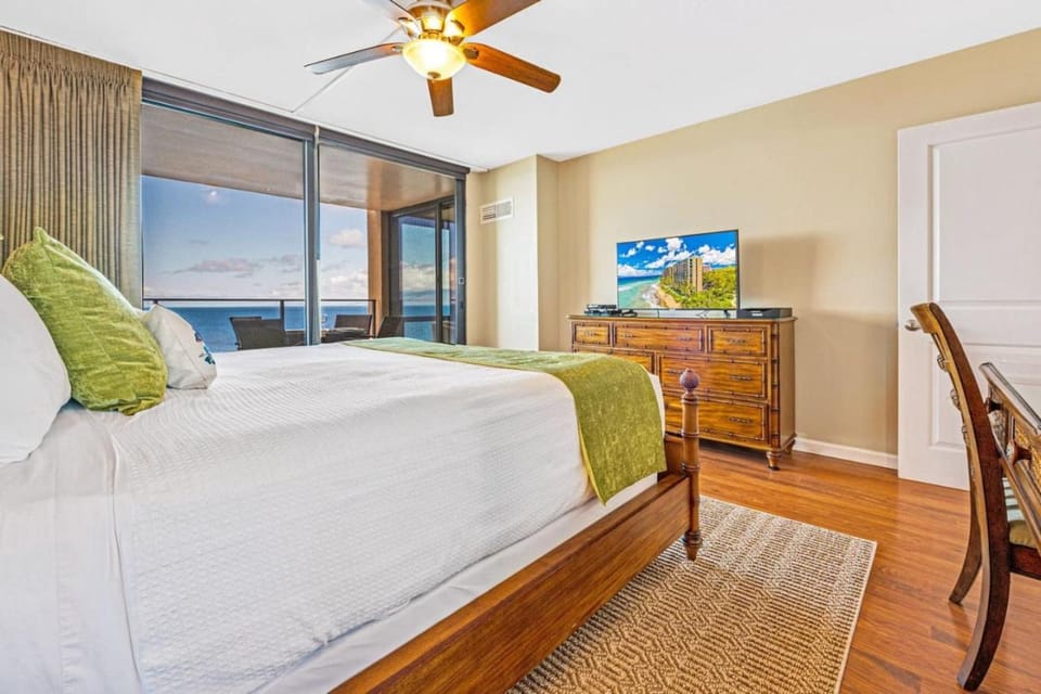Bed, View (from property/room), Bedroom