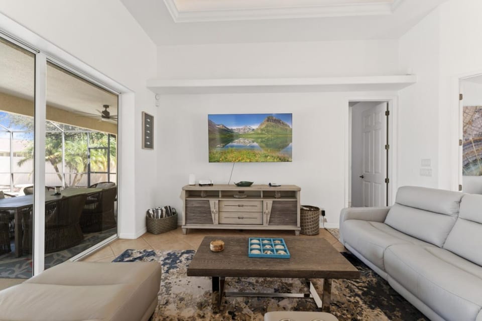 Cozy Escape: North Port 3BR with Heated Pool House in North Port