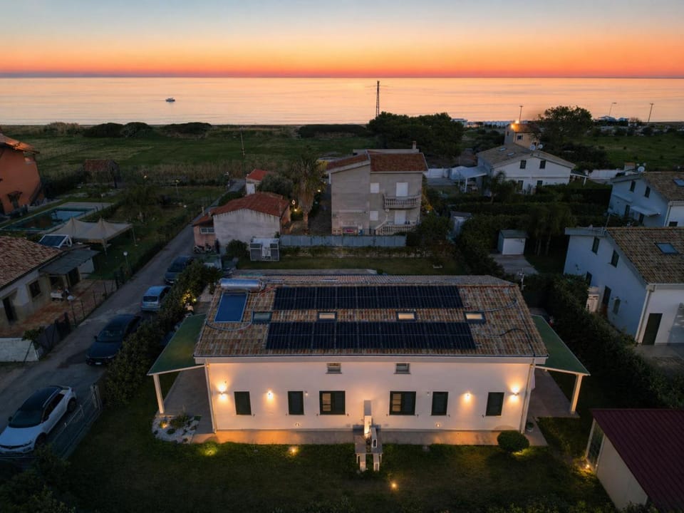 Property building, Bird's eye view, View (from property/room)