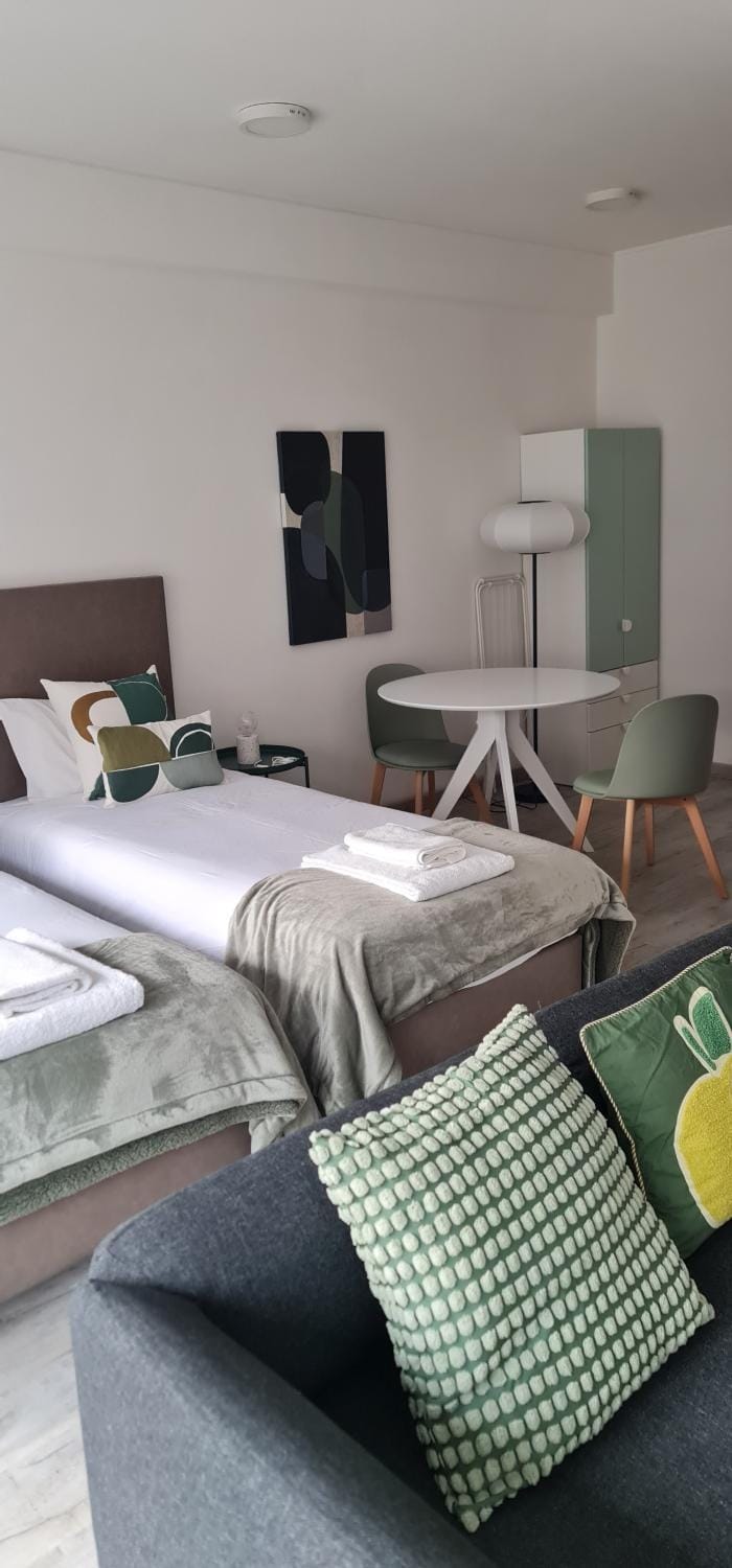 Green Studio Apartment in Porto