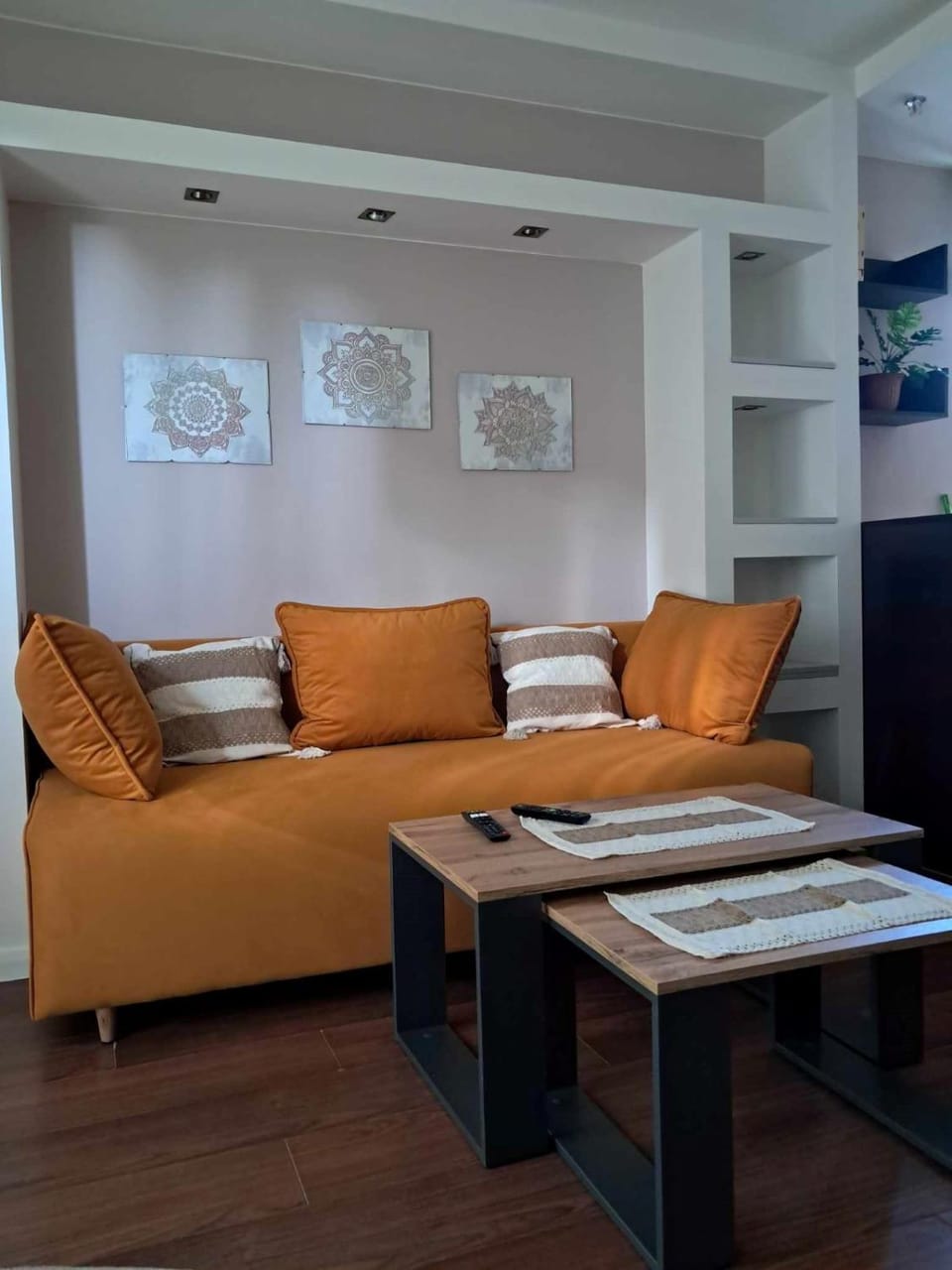 Living room, Seating area