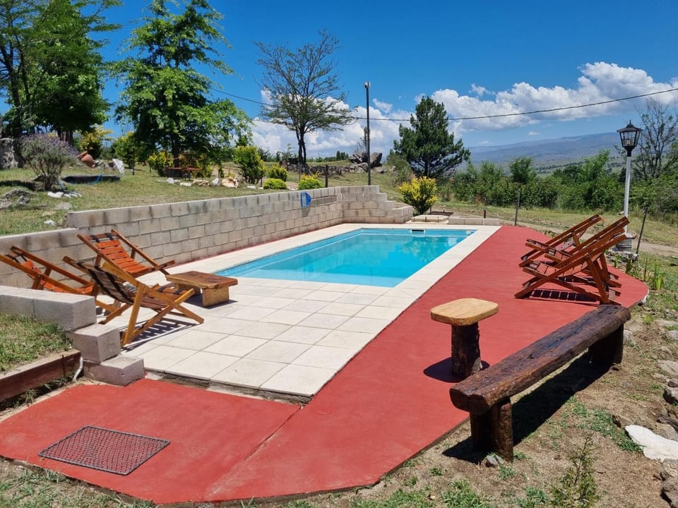 Swimming pool, sunbed