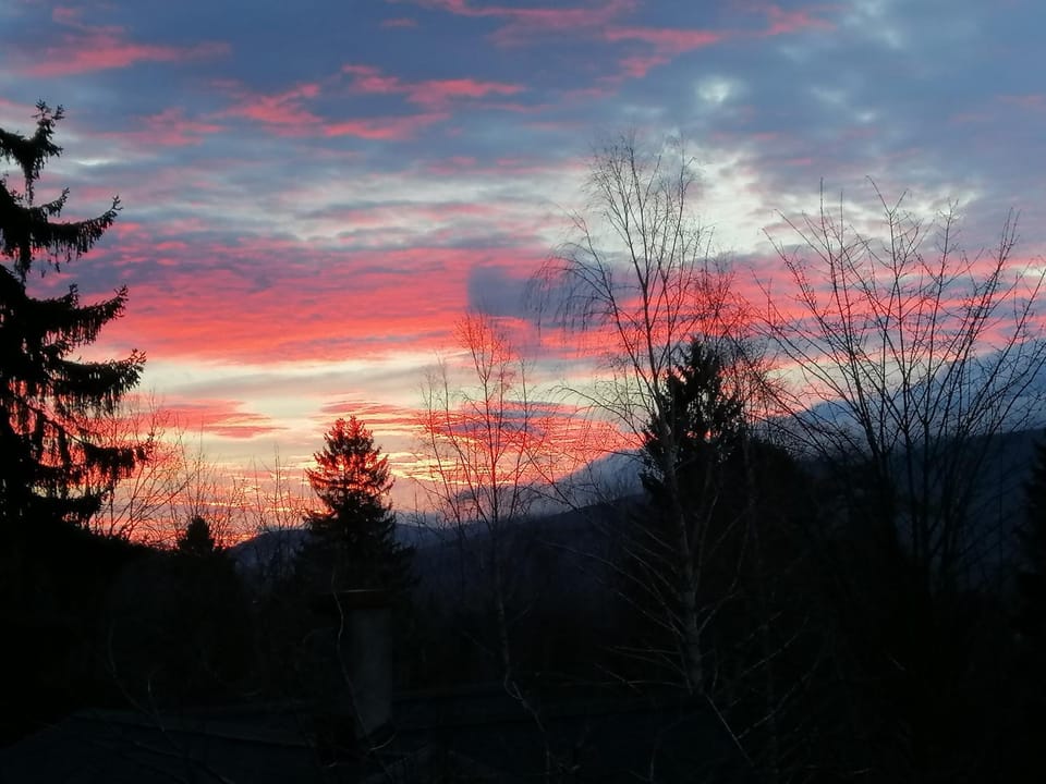 Day, Natural landscape, Mountain view, Sunrise