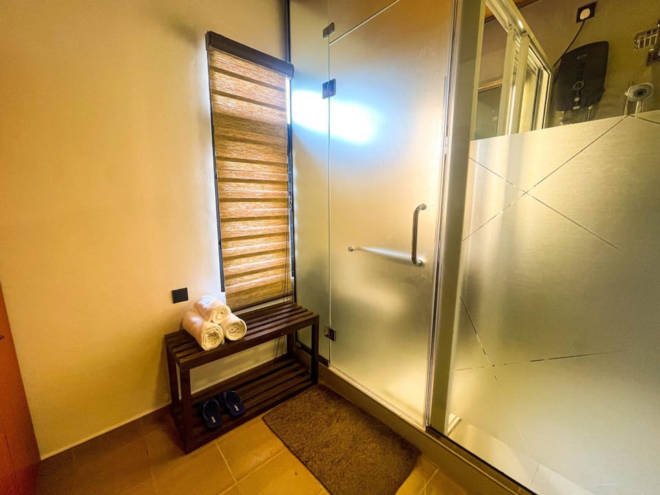 Cruzian Bliss Apartment in Negombo