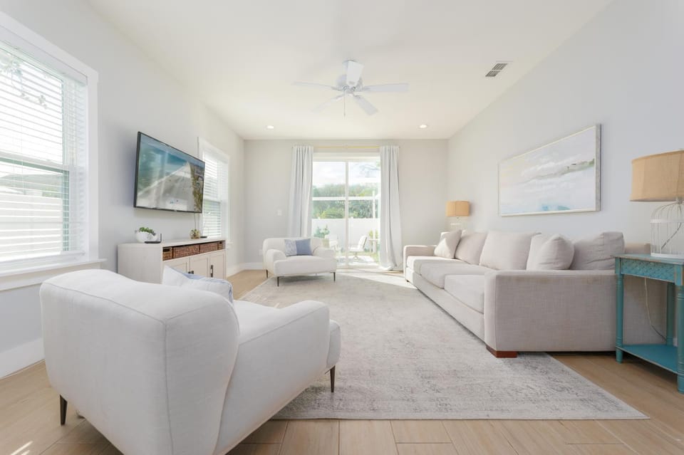 TV and multimedia, Living room, Seating area