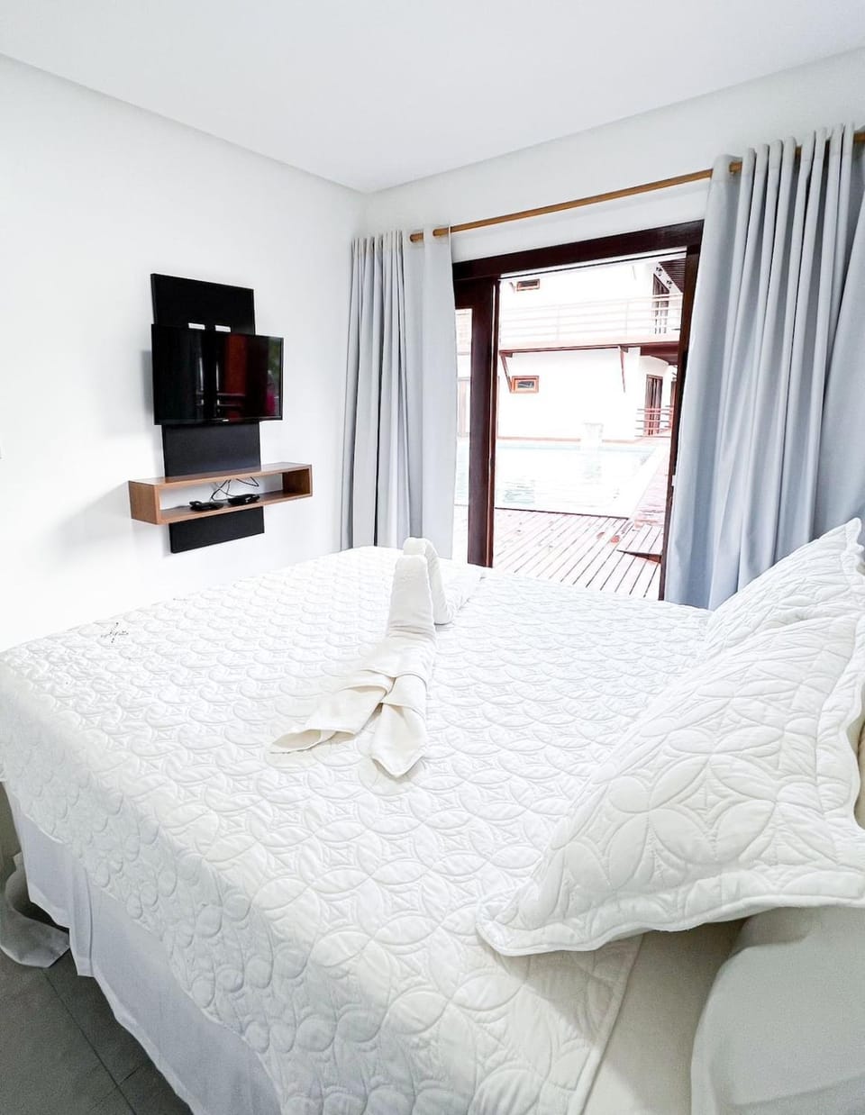 A1 3 quartos sala coz var frente piscina · Alicena MUTA Ap A1 Apartment in State of Bahia