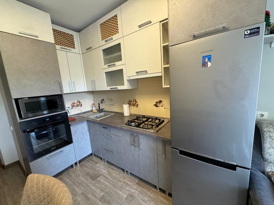 Kitchen or kitchenette, oven, stove