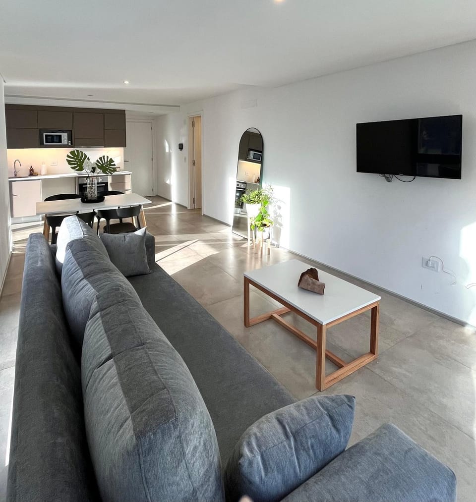 Communal lounge/ TV room, Living room, Seating area