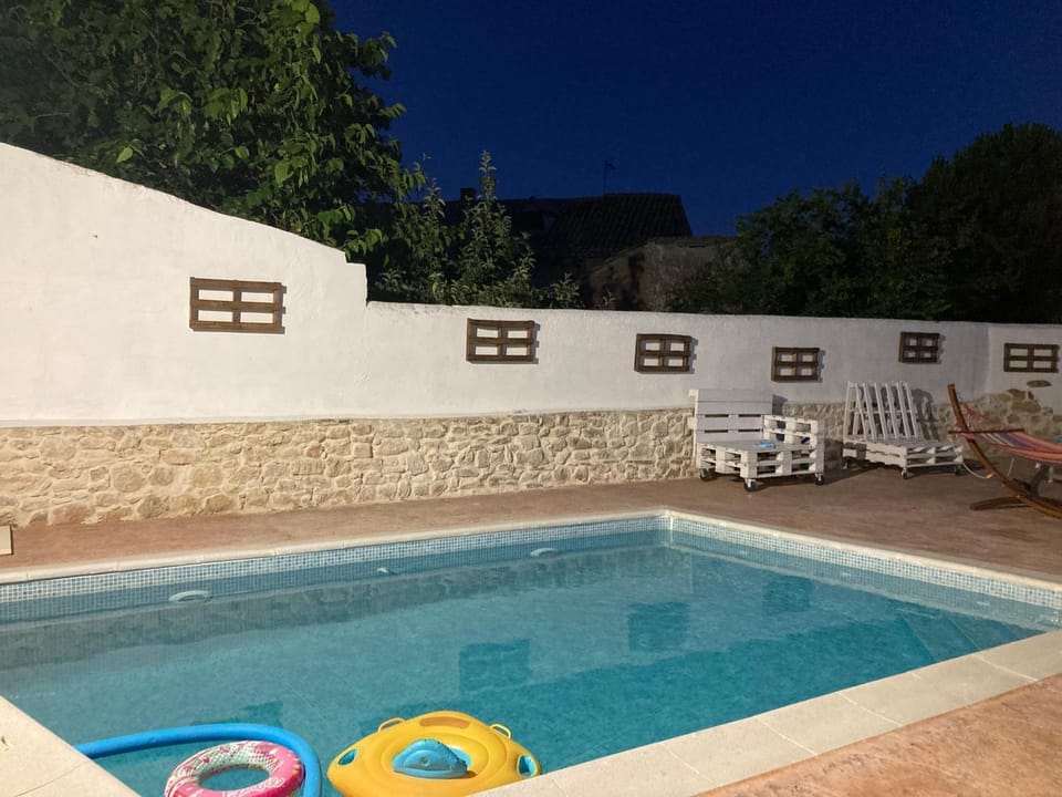 Swimming pool