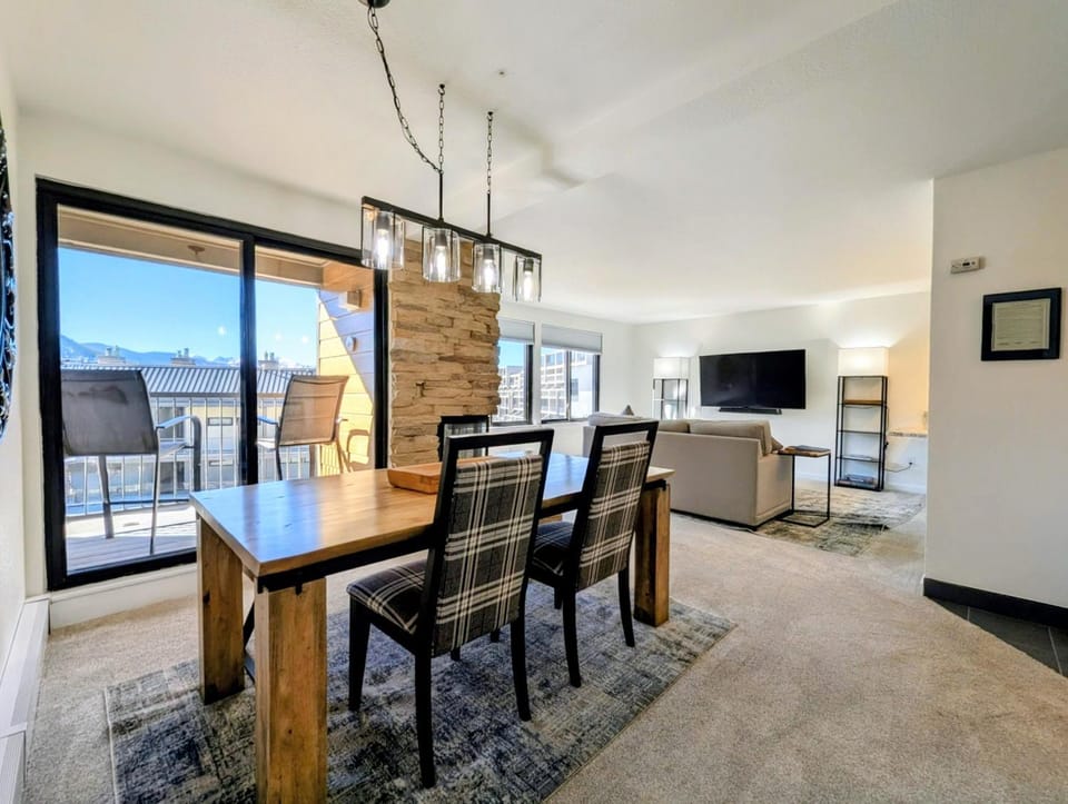 Edgewater 1451 by SummitCove Lodging in Colorado House in Keystone