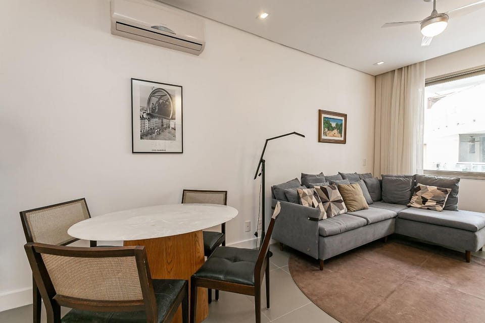 Living room, Dining area, air conditioner