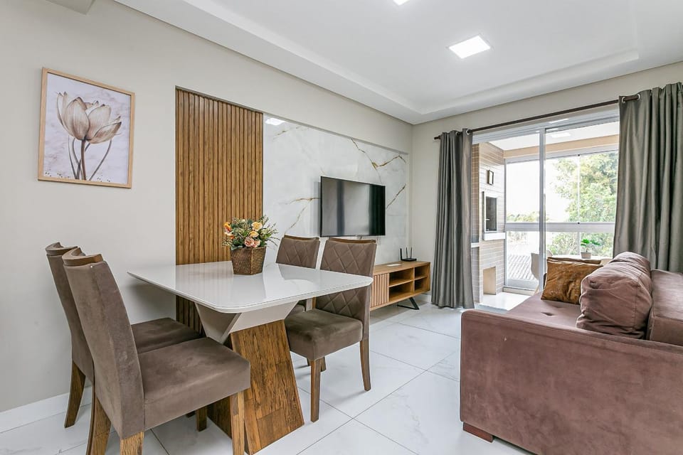 TV and multimedia, Living room, Dining area
