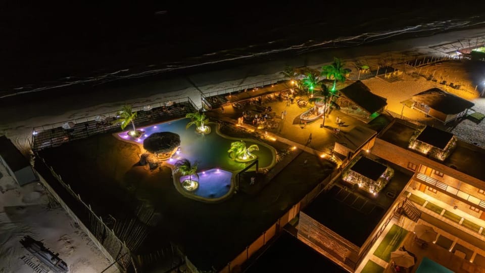 Restaurant/places to eat, Lounge or bar