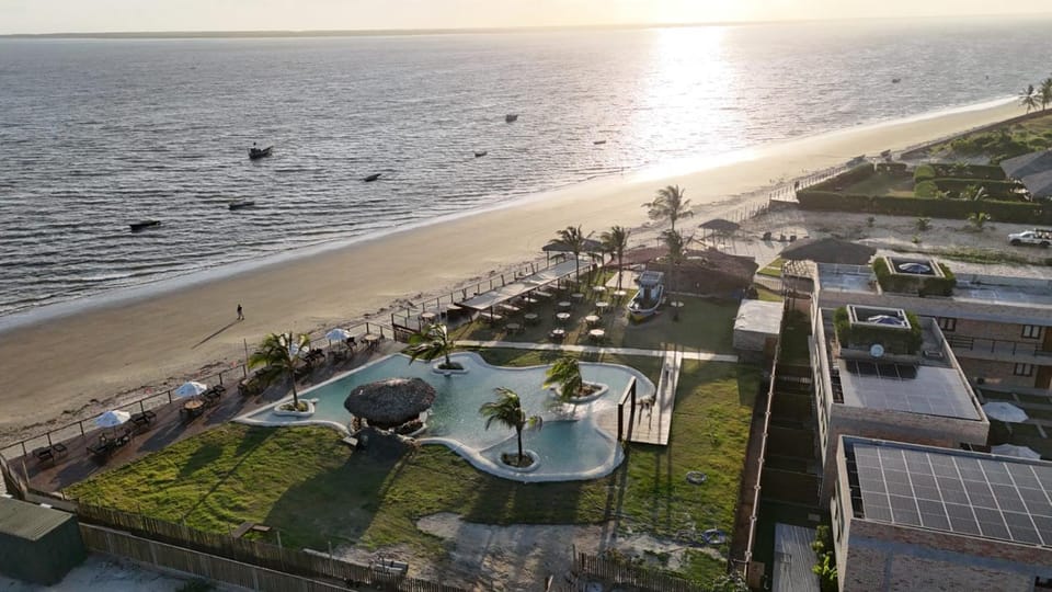 Restaurant/places to eat, Lounge or bar