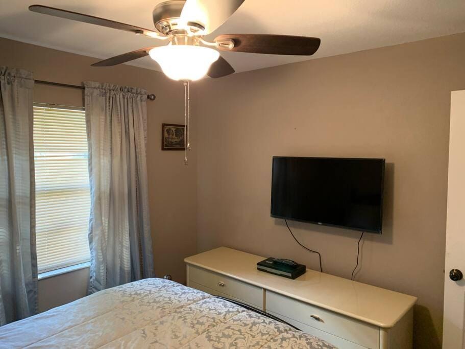 Home Away From Home! Minutes to Universal & Disney House in Doctor Phillips
