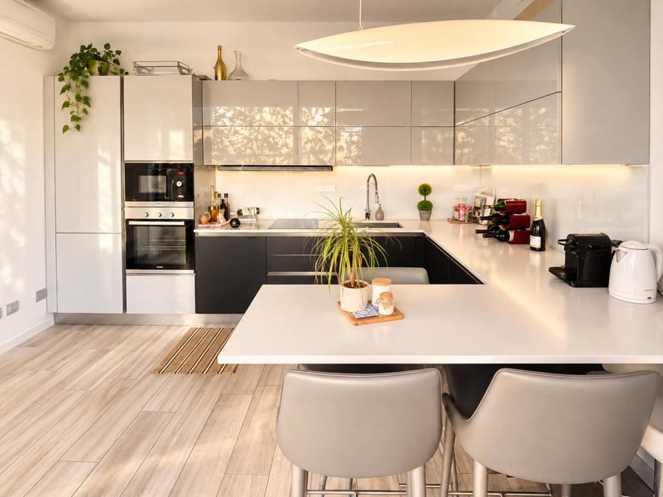 View (from property/room), Kitchen or kitchenette, kitchen