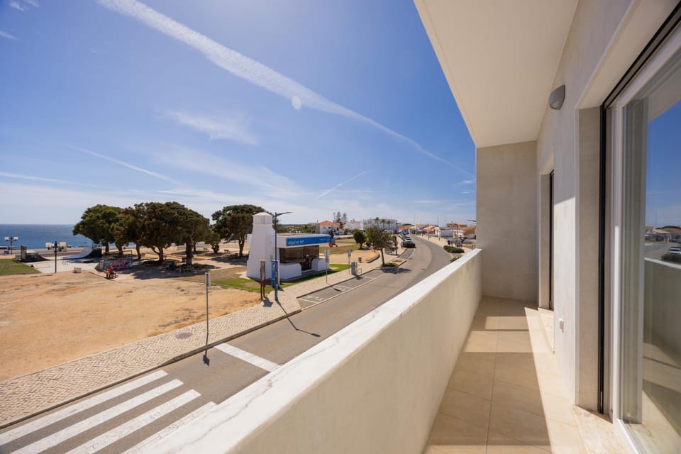 Pontalaia Ocean View Apartment in Sagres