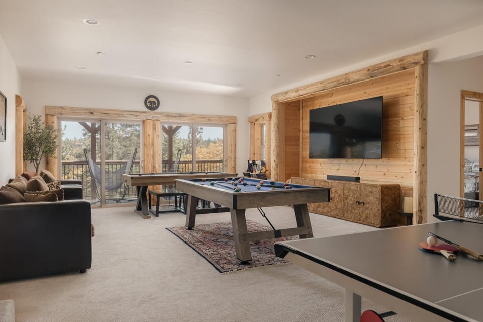 59 - Eagles Peak Lodge home House in Big Bear