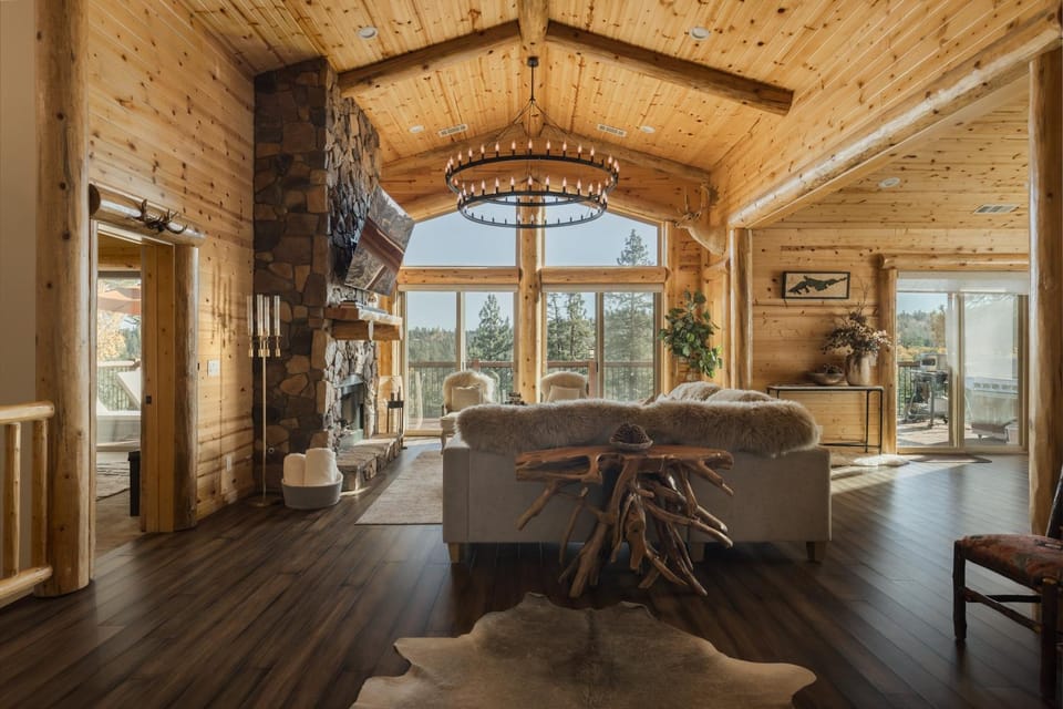 59 - Eagles Peak Lodge home House in Big Bear