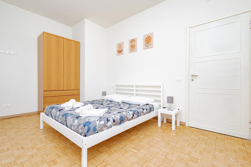 Bed, Photo of the whole room, Bedroom, towels, wardrobe