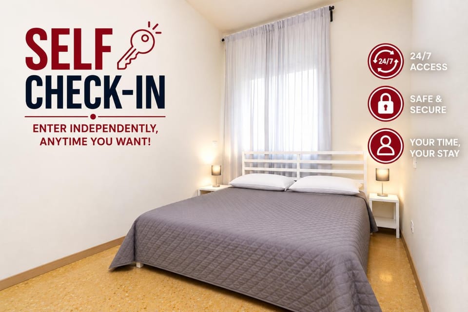 Bed, Photo of the whole room, Bedroom, Text overlay