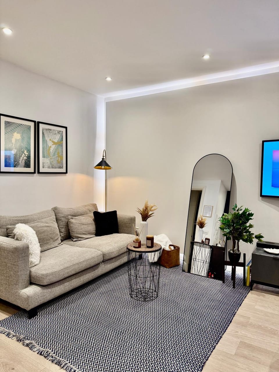 Living room, Seating area