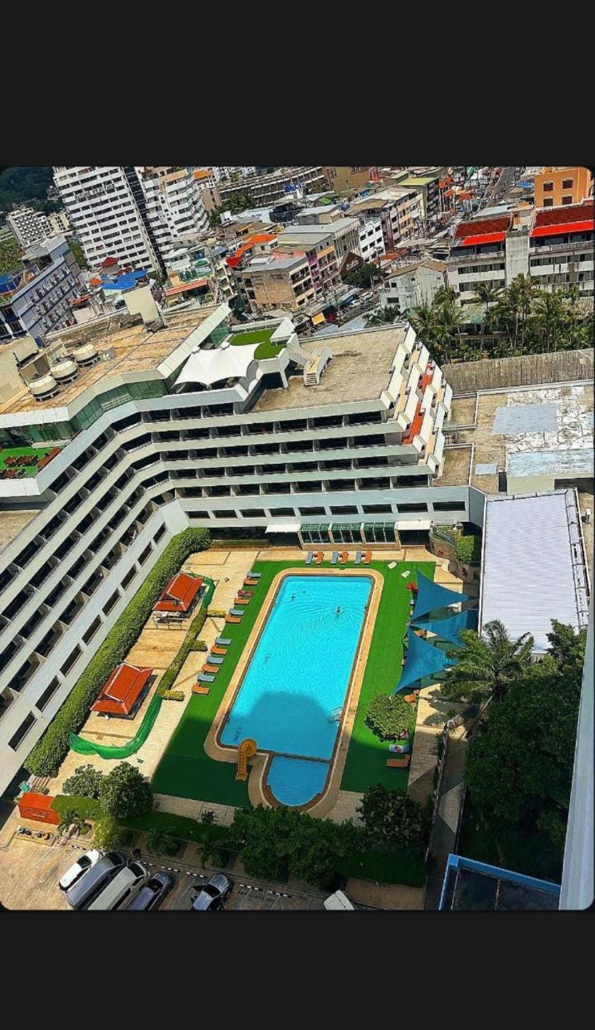 Day, Neighbourhood, Bird's eye view, Garden, Pool view, Street view, Swimming pool, Swimming pool