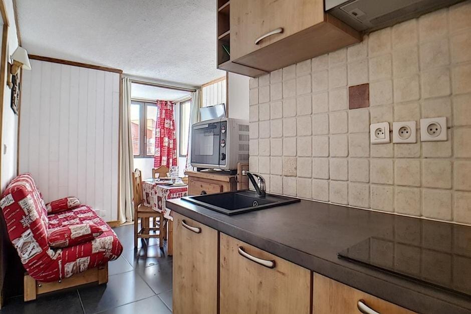 Résidence Le Sorbier - Appartement rénové · Départ et retour skis aux pieds · Vue sur les pistes MAE-1294 Apartment in Les Allues