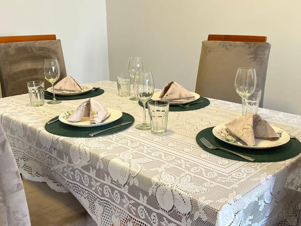 Food and drinks, Dining area