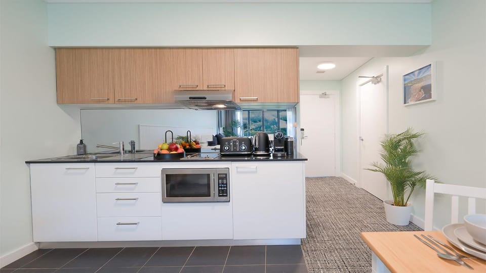Coffee/tea facilities, Kitchen or kitchenette, microwave