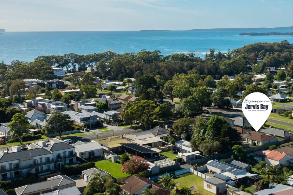 Retreat on Hawke by Experience Jervis Bay House in Huskisson