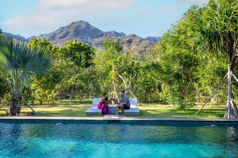 Nearby landmark, Day, People, Natural landscape, Garden, Guests, Garden view, Mountain view, Pool view, Swimming pool, group of guests