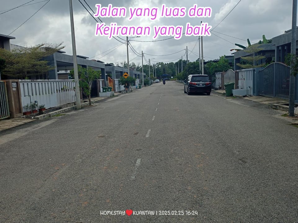 Day, Street view