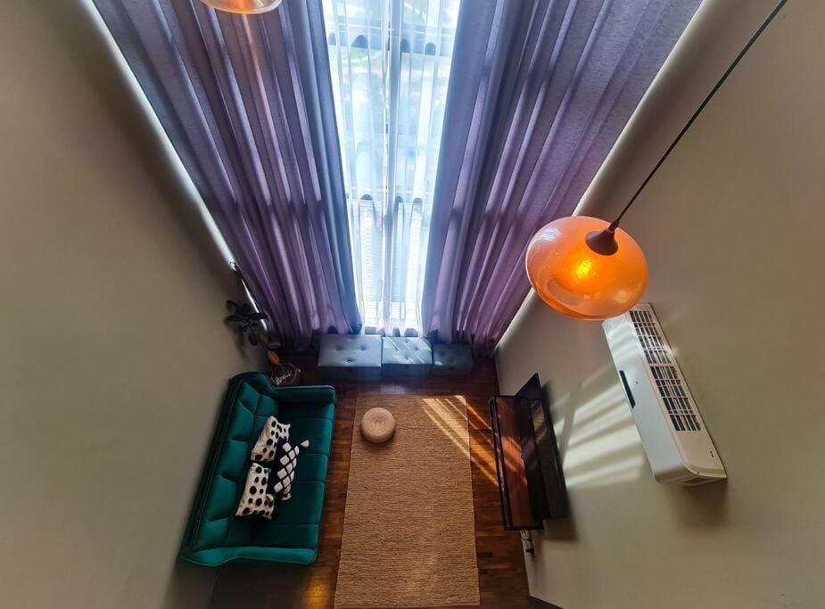 Premium Vintage Home 2 Master Bedrooms 2 to 4 Pax Comfy Stay for Friends and Family Apartment in Selangor, Malaysia