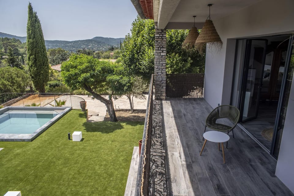 Patio, Natural landscape