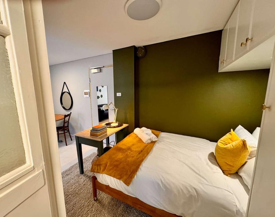 Bed, Bedroom