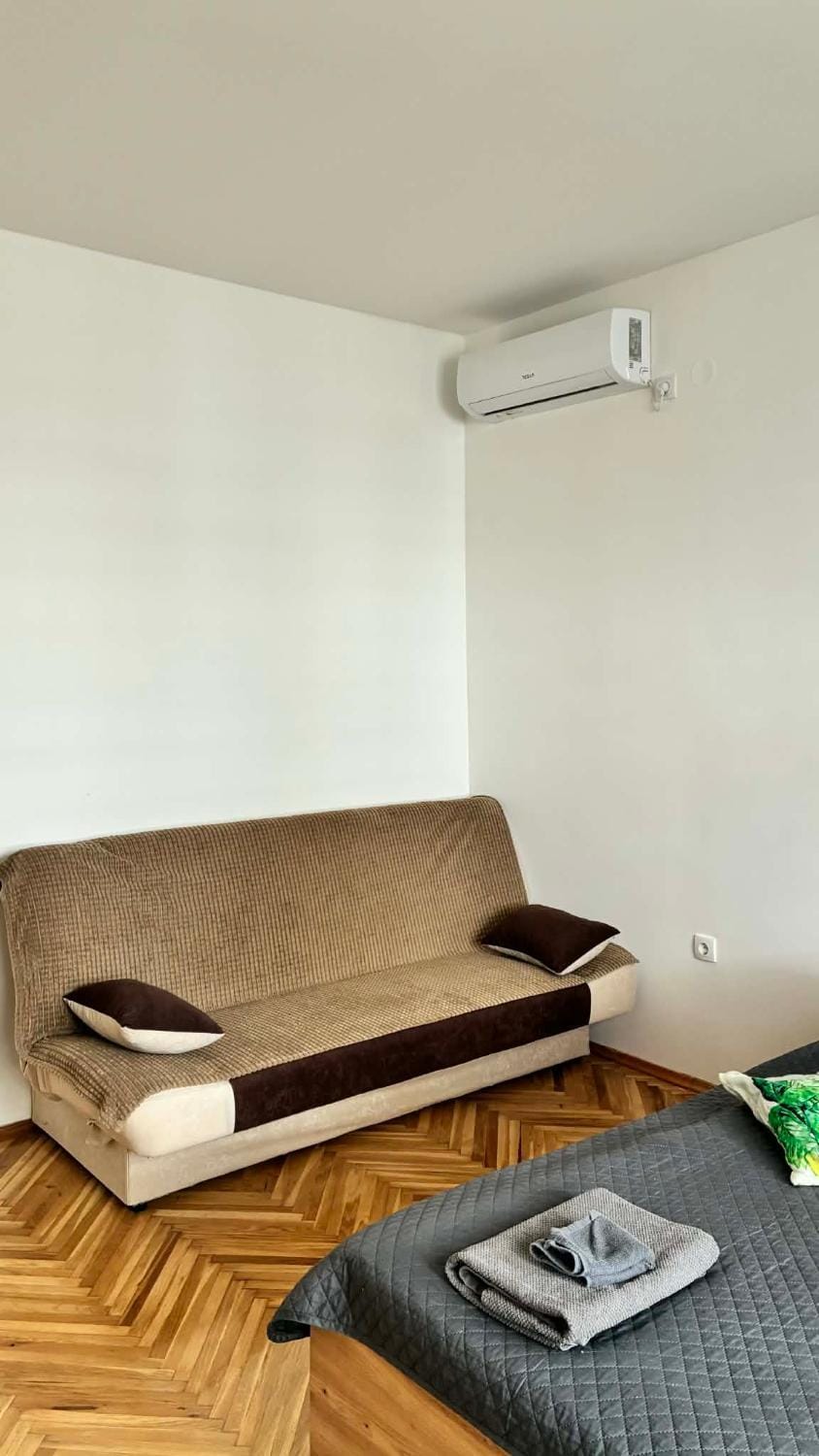 Под старой лозой Apartment hotel in Novi Sad