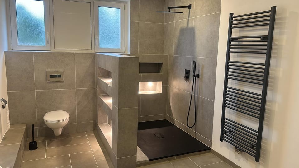 Shower, Toilet, Bathroom