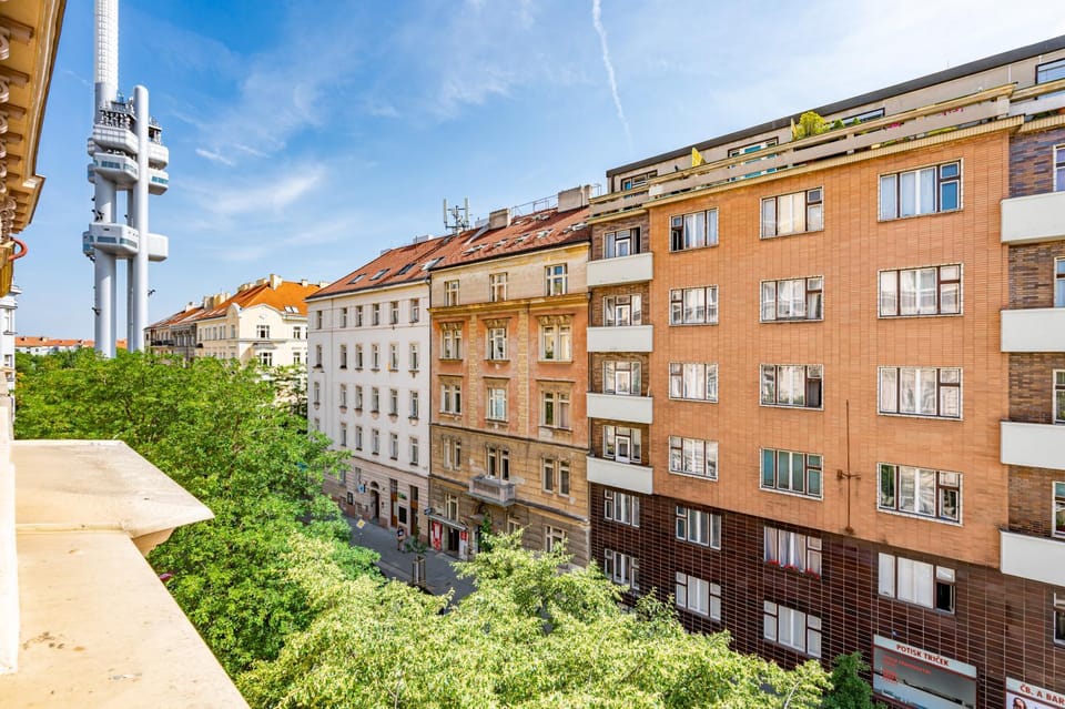 Neighbourhood, City view, Landmark view, Street view, Location